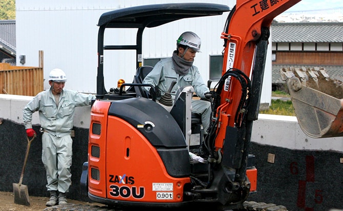 斉藤建工スタッフの働く様子1